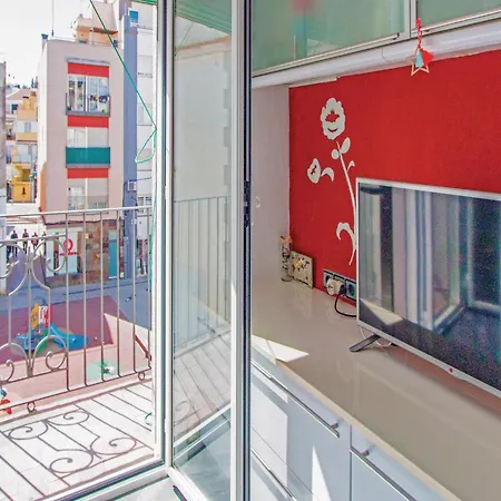 2 Bedroom Cozy In Apartment *